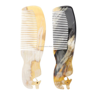 Peigne à barbe 100% naturel en corne de bœuf fait à la main avec polissage brillant, taille personnalisée pour un usage domestique - Écologique et doux pour la peau - Product Image 1