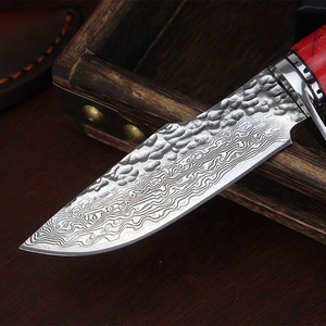 Couteau artisanal en acier Damas avec manche en corne, lame fixe à pointe tombante et bord droit, avec étui en cuir - Product Image 3