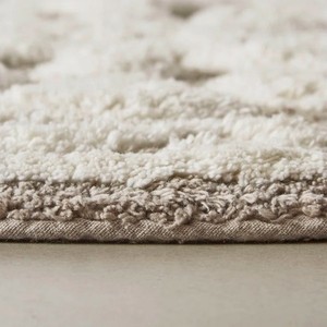 Tapis de bain floral en coton tufté rectangulaire antidérapant style bohème avec broderie, tapis épais pour la salle de bain à domicile - Product Image 3