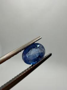 Zafiro Azul Natural, Corte Ovalado, 1.30CT, 7.5x5.5x3mm, Tratado Térmicamente, Gema Facetada con Cambio de Color de Ceilán, para Joyería - Product Image 5