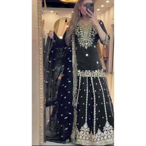 Lancement de nouveaux modèles de lehenga choli dupatta de fête moderne et de créateur, tissu lourd en soie chinon, broderie, Zain Exports - Product Image 3