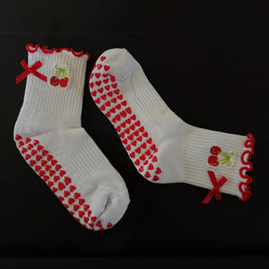 Calcetines Cómodos de Algodón y Spandex para Mujer, Tejidos, con Bordado de Cerezas Personalizado, Lazo, Volantes y Agarre, Calcetines Gruesos para Pilates, Yoga y Entrenamiento - Product Image 1