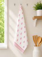 Linnen bedrukte theedoek voor de keuken |   Roze paisley-motief linnen theedoek met decoratieve rand & pomponbies