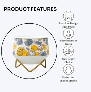 Pot de plante suspendu en fer artisanal avec finition moderne, écologique et doté d'un trou de drainage - Product Image 3