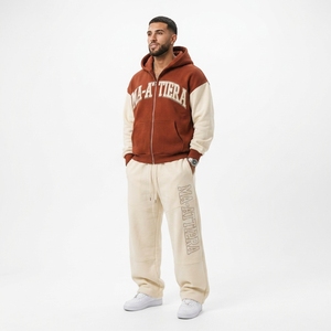 Conjunto Deportivo de Dos Piezas Personalizado para Hombre, Sudadera con Capucha y Cremallera Completa en Bloques de Color y Pantalones Deportivos de Pierna Ancha - Product Image 1