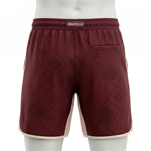 Shorts de pickleball bordeaux personnalisés en gros avec impression sublimée sur le terrain, passepoil crème et poches zippées - Product Image 3