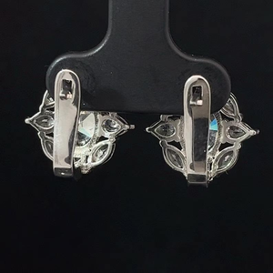 Boucles d'oreilles clous ovales en moissanite, motif feuille marquise florale scintillante, élégantes, pour femme, bijoux de mariée, cadeau - Product Image 1