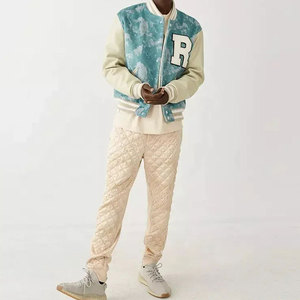 Chaqueta Varsity Verde Menta y Crema con Paneles Gráficos y Parche de Letras con Logotipo Personalizado - Product Image 3