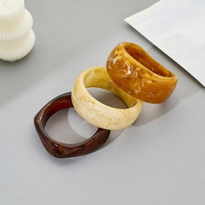 Fashionable Resin Cuff <b>Bangle</b> Bracelet <b>Indian</b> Women's Handmade High Quality Customized Carving Swirl Pattern Vintage Christmas - Product Image 4