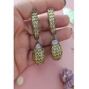 Aros de Latón de Alta Calidad con Circonitas para Mujer, Ideales para Fiestas Nocturnas, Colección de Moda - Product Image 1