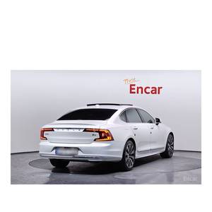 Volvo S90 B5 Ultimate 2023 con Volante a la Izquierda, Caja de Cambios Automática, Asientos de Cuero, Cámara Trasera - 13,537 km - Product Image 2