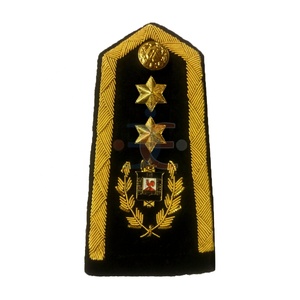 Épaulettes brodées de rang en fil d'or OEM, planche dure, planche d'épaule, vente en gros, broderie à la main, épaulettes de cérémonie - Product Image 1