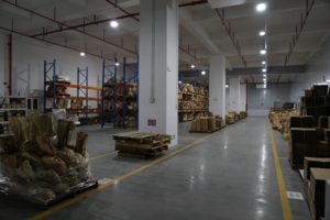 قطع معدنية مخصصة مصنعة بتقنية <span class=keywords><strong>CNC</strong></span> من الألومنيوم/الفولاذ/النحاس |   مصنع مكونات الدوران الدقيقة قابلة للتخصيص بأحجام وأطوال متنوعة - Product Image 5