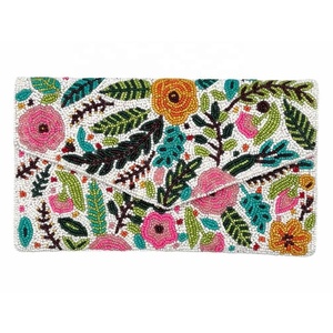 Pochette en verre perlé floral de haute qualité pour femme, sac de soirée élégant fait main, sac à main de créateur stylé pour mariage et fête - Product Image 1