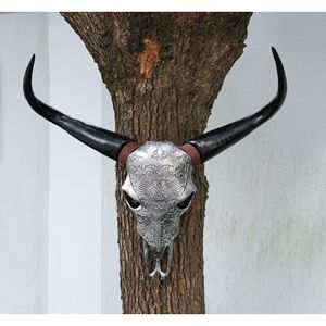 Ornamento per appendere la testa di toro ispirato all'osso in resina stile nordamericano per accenti murali - Product Image 1