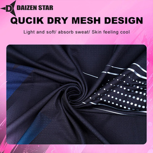 DAIZEN STAR T-shirt de tennis pour homme, noir, imprimé géométrique sublimé, manches courtes, col rond, polyester respirant 120g, coupe ajustée - Product Image 3