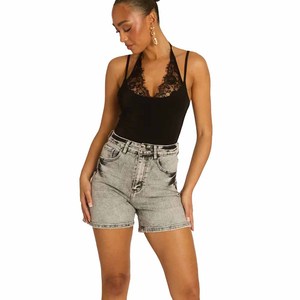 Shorts de Mezclilla Desgastados de Cintura Alta para Mujer, Estilo Casual de Verano, Pierna Recta, 100% Algodón Tejido, Cierre con Botones - Product Image 1