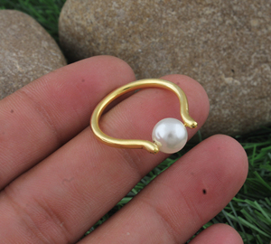 Trendy Minimalist Pearl <b>Finger</b> <b>Ring</b> for Women Classic Bridal Wedding Pearl Jewelry Premium Quality Gold Plated Fashion <b>Ring</b> - Product Image 2