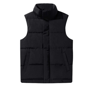 Gilets de randonnée chauds pour hommes Gilet léger matelassé Gilet d'hiver à fermeture éclair Vestes sans manches à col montant Vêtements d'extérieur OEM - Product Image 1