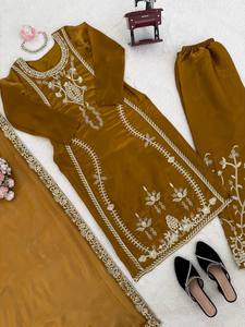 ชุดผ้าไหมปักลายและพลาสโซพร้อมชุด Dupatta - Product Image 6