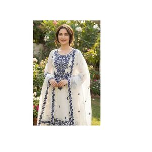 Robe de soirée haut de gamme en rayonne et coton, manches cloche brodées, pompons ajourés, micro-dentelle intérieure, tailles 37-38 ; Plazzo Farshi, tailles 40-41 ; Dupatta en faux georgette brodée de dentelle. - Product Image 1