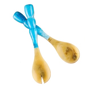 Ensemble de cuillères de service modernes en résine marbrée bio, écologiques, faites à la main, pour salade, vaisselle de cuisine, motif tourbillon blanc - Product Image 6