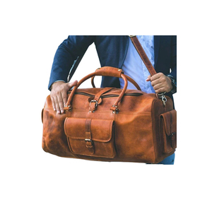 Sac de voyage élégant en cuir véritable pleine fleur de buffle fait main par un designer, sac de sport et de voyage pour femme avec fermeture éclair, personnalisable, vente en gros - Product Image 4