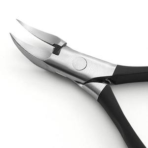 Moon Shaped Blade Professional Ingrown Nail Cutter Pedicure Nail Clippers with Sharp Blade and Back Lock - Product Image 5