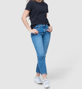 Camiseta de Verano para Mujer, Personalizable con Apliques, de Alta Calidad, Manga Corta, Cuello Redondo, Corte Regular - Product Image 1