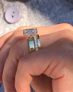 Anillo de Compromiso y Boda de Plata de Ley 925 con Moissanita VVS Brillante, Corte Radiante, Engaste de Garra, Certificado GRA, Regalo de Joyería para Mujer - Product Image 2