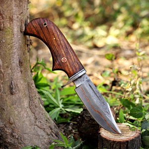 Cuchillo de Caza Artesanal de Cobre Damasco, Forjado a Mano, Hoja Fija, Mango de Madera de Palisandro y Funda, para Camping y Actividades al Aire Libre, ODM/OEM - Product Image 2