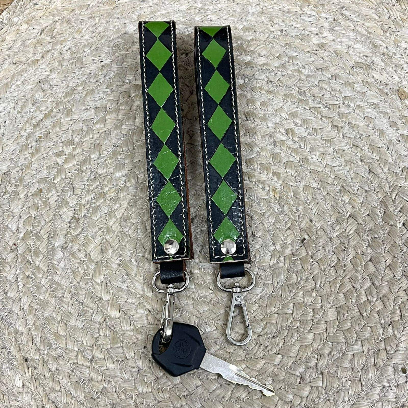 ลายตารางหมากรุกสีเขียวและดำ