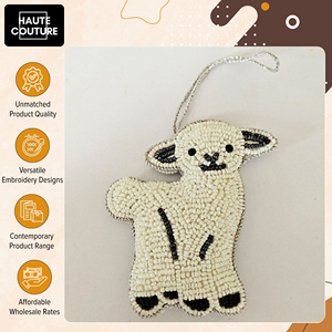 Adornos Festivos Colgantes de Gran Calidad, Hechos a Mano, Bordados, de Tela de Satén, con Forma de Cordero, Acolchados/Adornados con Cuentas, Tamaño 10 x 8 cm - Product Image 4