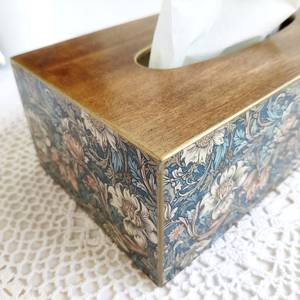 Caja de pañuelos de madera con diseño floral, Almacenamiento de pañuelos, Portapañuelos rectangular hecho a mano, Caja decorativa con recortes para servilletas - Product Image 5