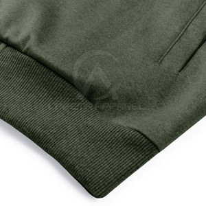 Ensemble de survêtement tendance pour homme avec un design élégant, un toucher doux et un tissu respirant, parfait pour une utilisation décontractée - Product Image 6