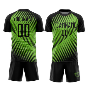 ชุดเสื้อฟุตบอลและกางเกงขาสั้นสีเขียวดำ พิมพ์ลายแบบซับลิเมชั่น สำหรับผู้ชาย ระบายอากาศได้ดี ผลิตจากโพลีเอสเตอร์ ชุดทีม ขนาดผู้ใหญ่ รับผลิตแบบ OEM - Product Image 2