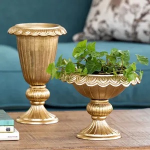 Vase à fleurs en fer forgé artisanal de style côtier, élégant support pour arrangements floraux, décoration d'intérieur, réception de mariage, luxe - Product Image 2