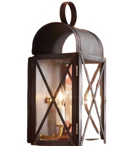 Applique murale extérieure, nouveau design élégant, idéale pour les mariages, la maison, la décoration d'hôtels, de restaurants et de bureaux. Haute qualité, fabriquée en Inde. - Product Image 1