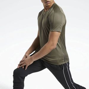 T-shirt de sport pour homme le plus vendu, impression personnalisée, vêtements streetwear, t-shirt à manches courtes et col montant, séchage rapide, logos personnalisables - Product Image 5