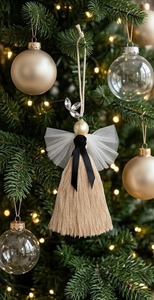 Porte-clés décoratif à franges avec perle et jupe en tulle, en coton beige - Product Image 2