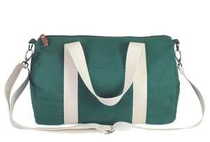 Bolsas Deportivas con Logotipo Personalizado, Hechas en Pakistán, en Venta, Resistentes al Agua, para Exteriores - Product Image 2