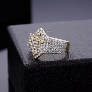 แหวนค็อกเทลรูปกางเขนประดับมอสซาไนต์สำหรับผู้ชาย เงินแท้ 925 ชุบทอง 18K ประดับเพชรแบบ Pave เหมาะสำหรับสวมใส่ทุกวัน - Product Image 2