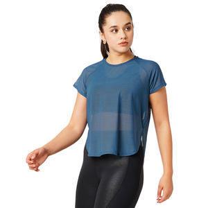 Haut de yoga à manches raglan pour femme, en maille transparente, à manches courtes, col rond, coupe ample, avec ourlet incurvé, idéal pour l'entraînement et la superposition - Product Image 1