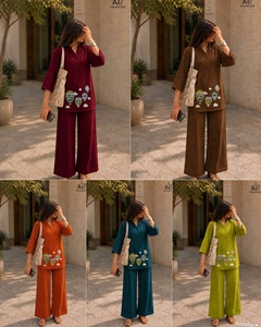 Ensemble Kurta en coton bordeaux pour femme avec broderie montgolfière – Tenue décontractée printemps-été pour le quotidien - Product Image 5