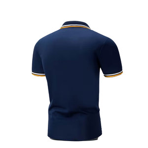 Polo homme en tissu de qualité supérieure, toucher extra doux, design tendance, idéal pour les voyages, les vacances, les sorties décontractées. - Product Image 2