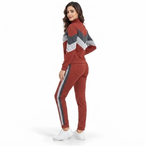 Survêtement zippé pour femme, coupe confortable, construction durable et finitions soignées, service OEM, doté d'un tissu de haute qualité - Product Image 4
