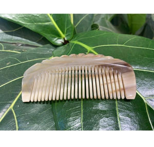 Peigne en corne de buffle naturelle, fait à la main, antistatique, outil de soin des cheveux - Product Image 2