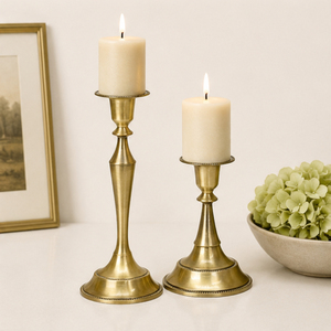 Juego de 2 Portavelas Cónicos de Metal Dorado, Acabado de Latón Vintage, Elegante Candelabro, Accesorios Decorativos Modernos para el Hogar - Product Image 4