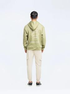 เสื้อฮู้ดผู้ชายสีพื้น ผ้าฟลีซคอตตอน ทรงปกติ สวมใส่สบาย เหมาะสำหรับฤดูใบไม้ร่วง ราคาพิเศษ - Product Image 3