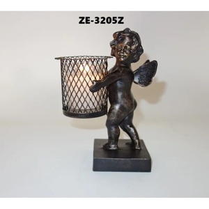 Candelero de Madera Natural con Forma de Ángel Cupido y Linterna para Decoración Navideña del Hogar - Product Image 2